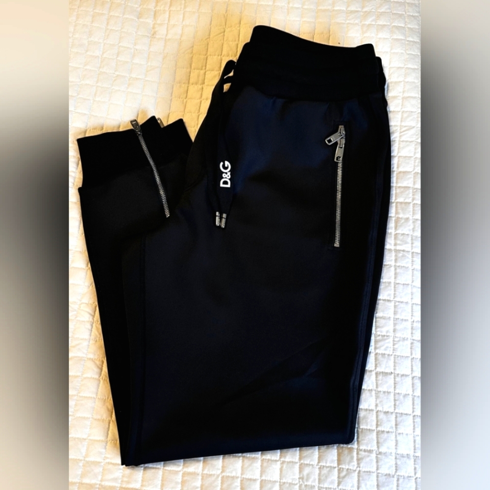 (NWOT) DOLCE & GABBANA Slim Fit Jogging Pants - US 39", Black